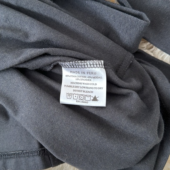 Able Dress - Picture 4 of 4